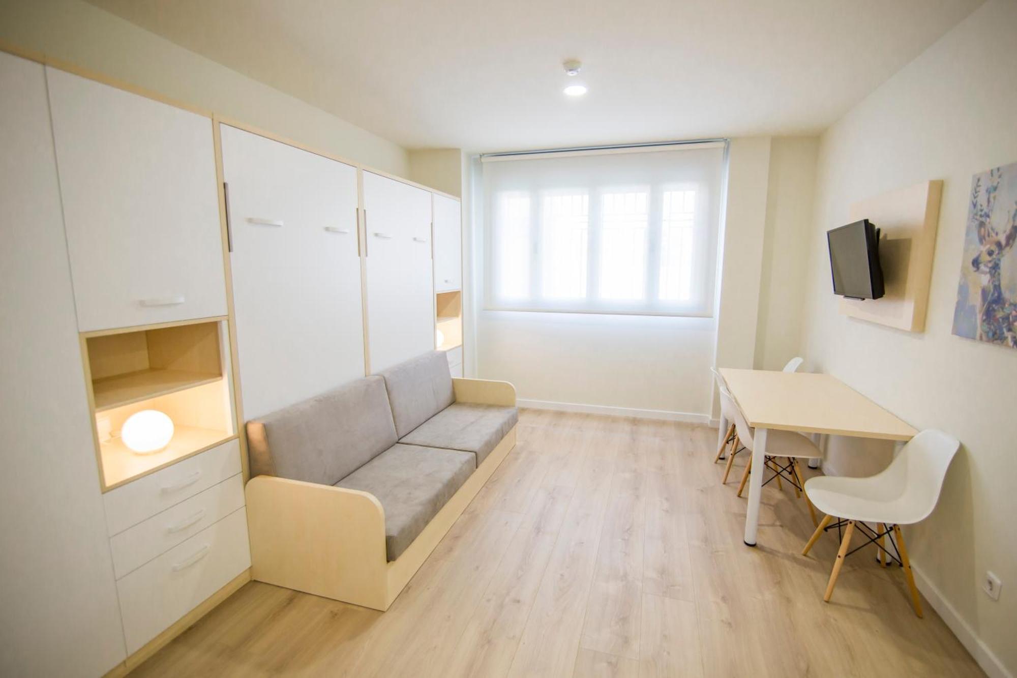 Apartamentos Plaza De Santiago - Estudios Turisticos - 1 Llave Пинто Екстериор снимка