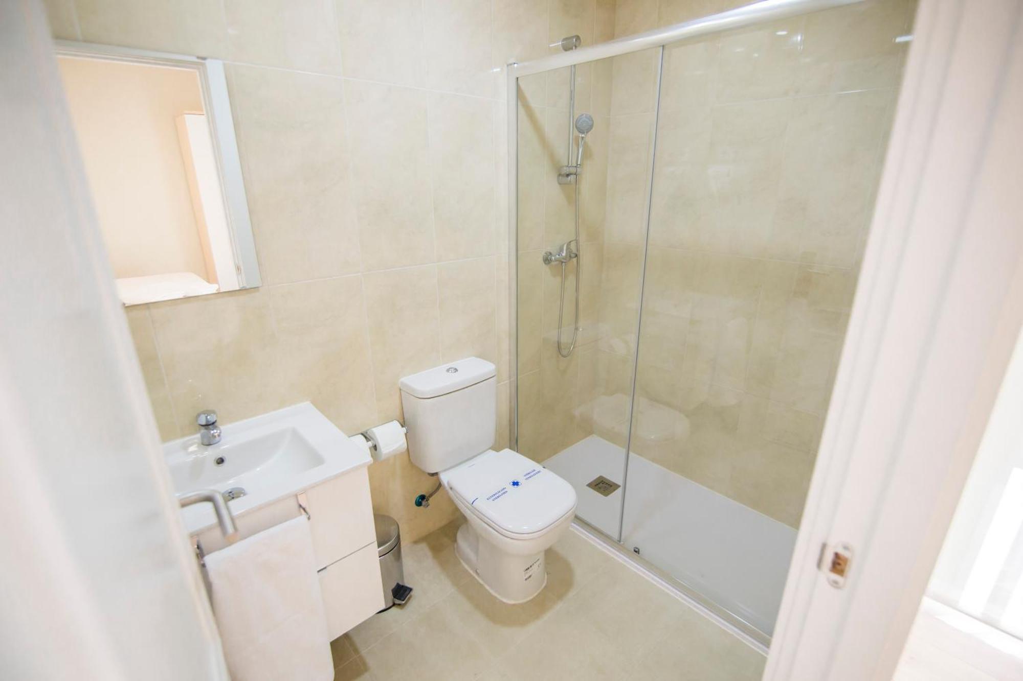 Apartamentos Plaza De Santiago - Estudios Turisticos - 1 Llave Пинто Екстериор снимка