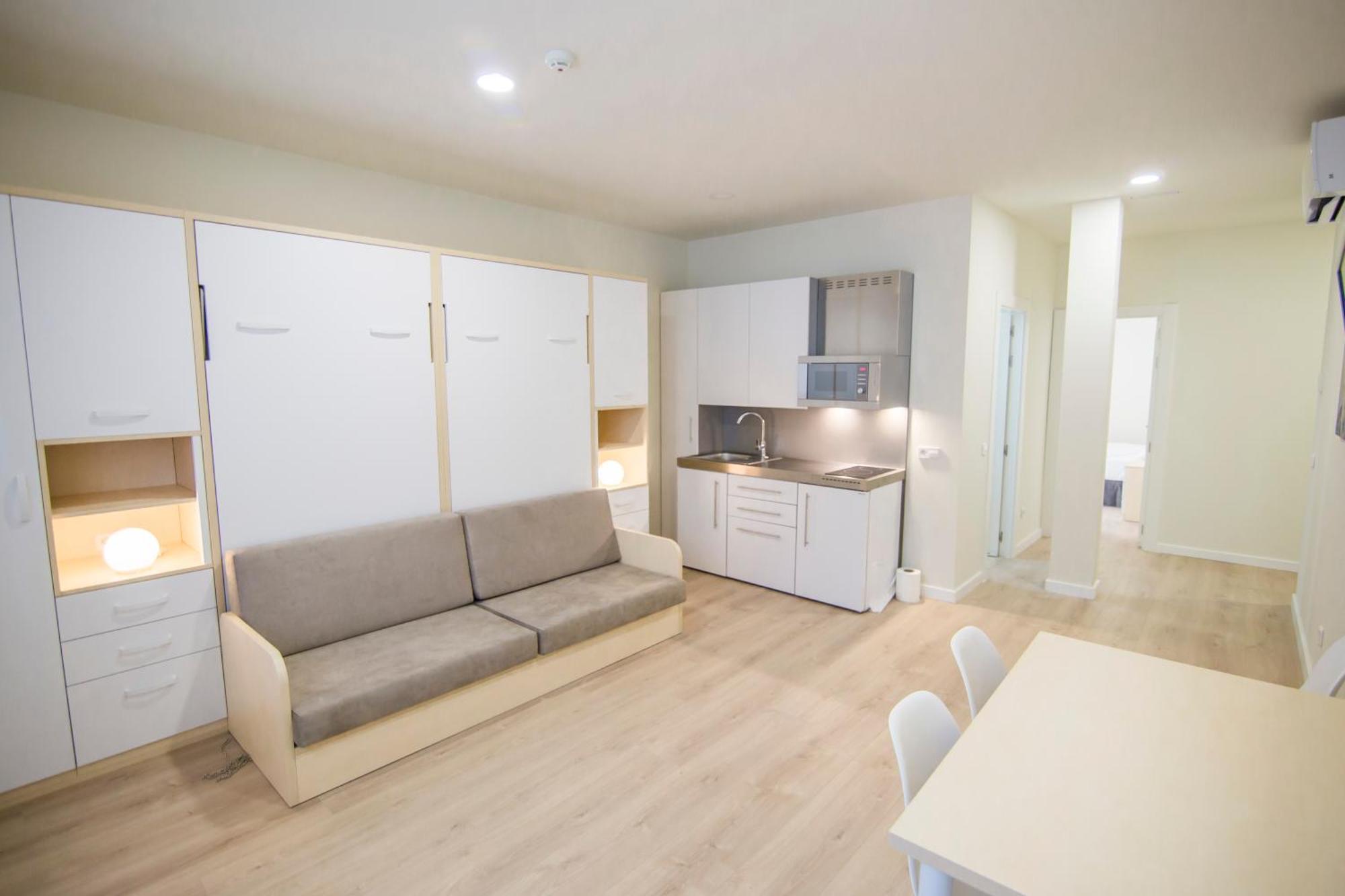Apartamentos Plaza De Santiago - Estudios Turisticos - 1 Llave Пинто Екстериор снимка