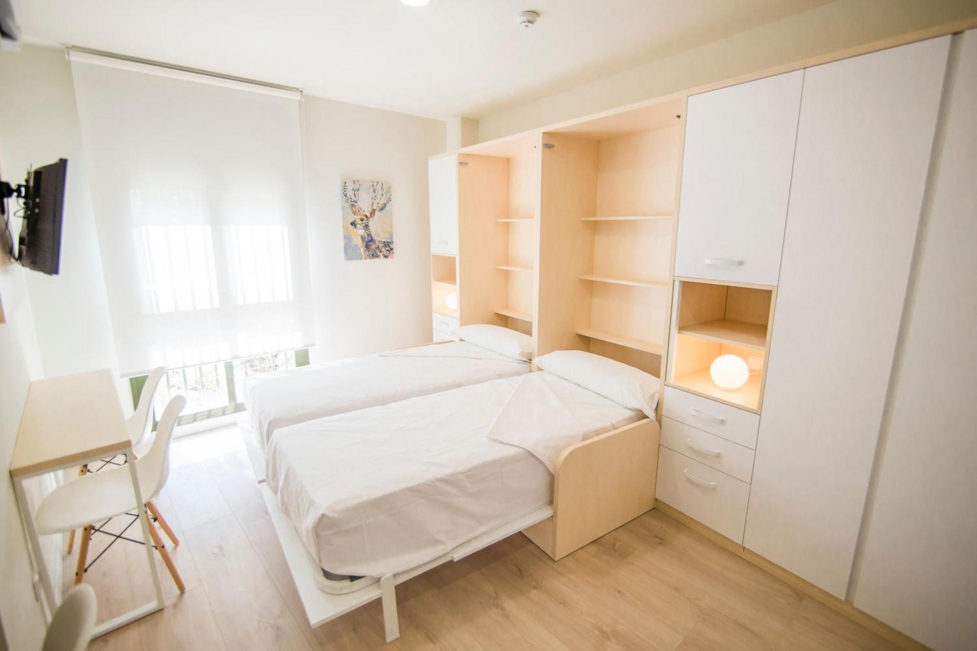Apartamentos Plaza De Santiago - Estudios Turisticos - 1 Llave Пинто Екстериор снимка