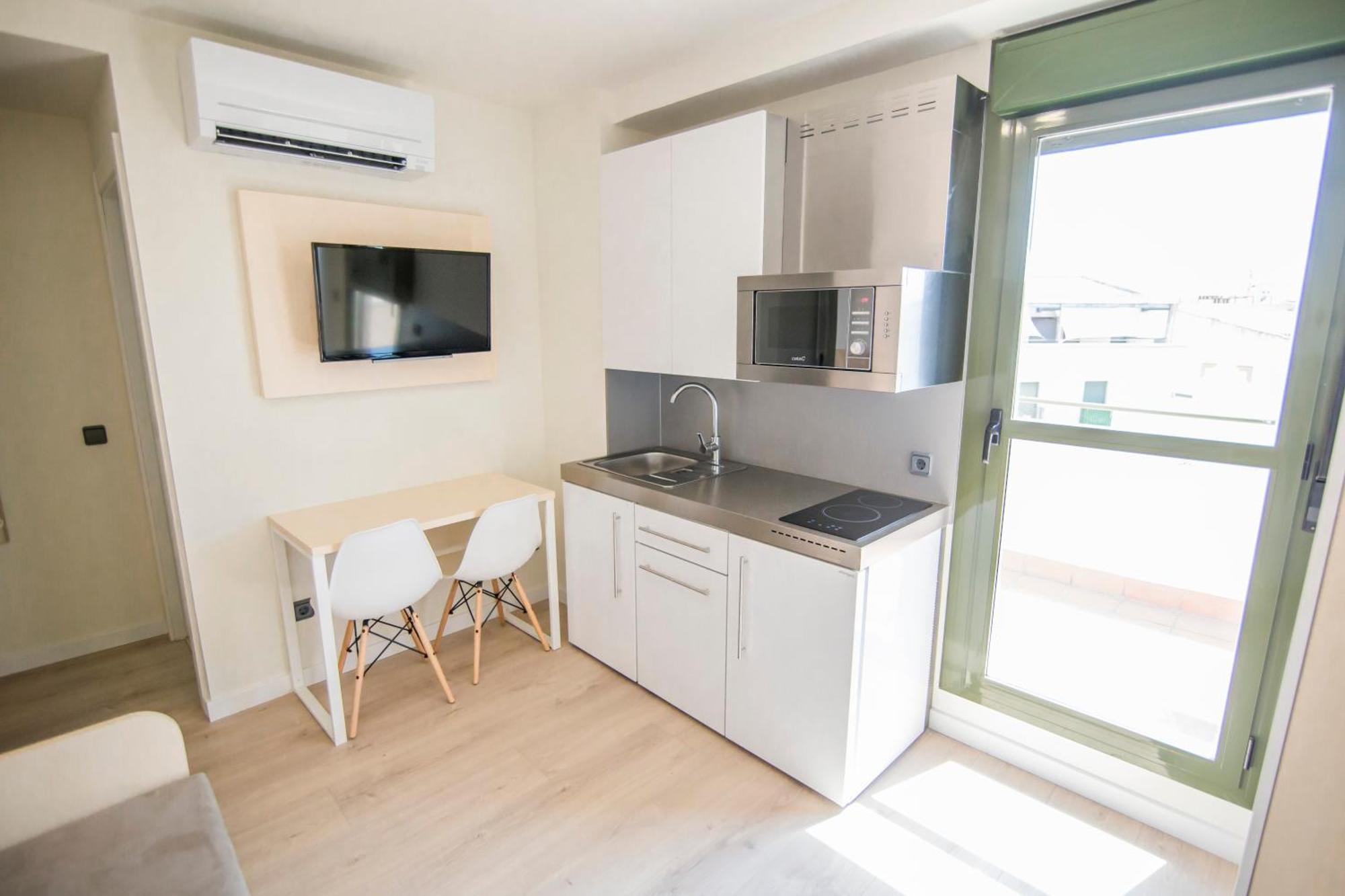 Apartamentos Plaza De Santiago - Estudios Turisticos - 1 Llave Пинто Екстериор снимка