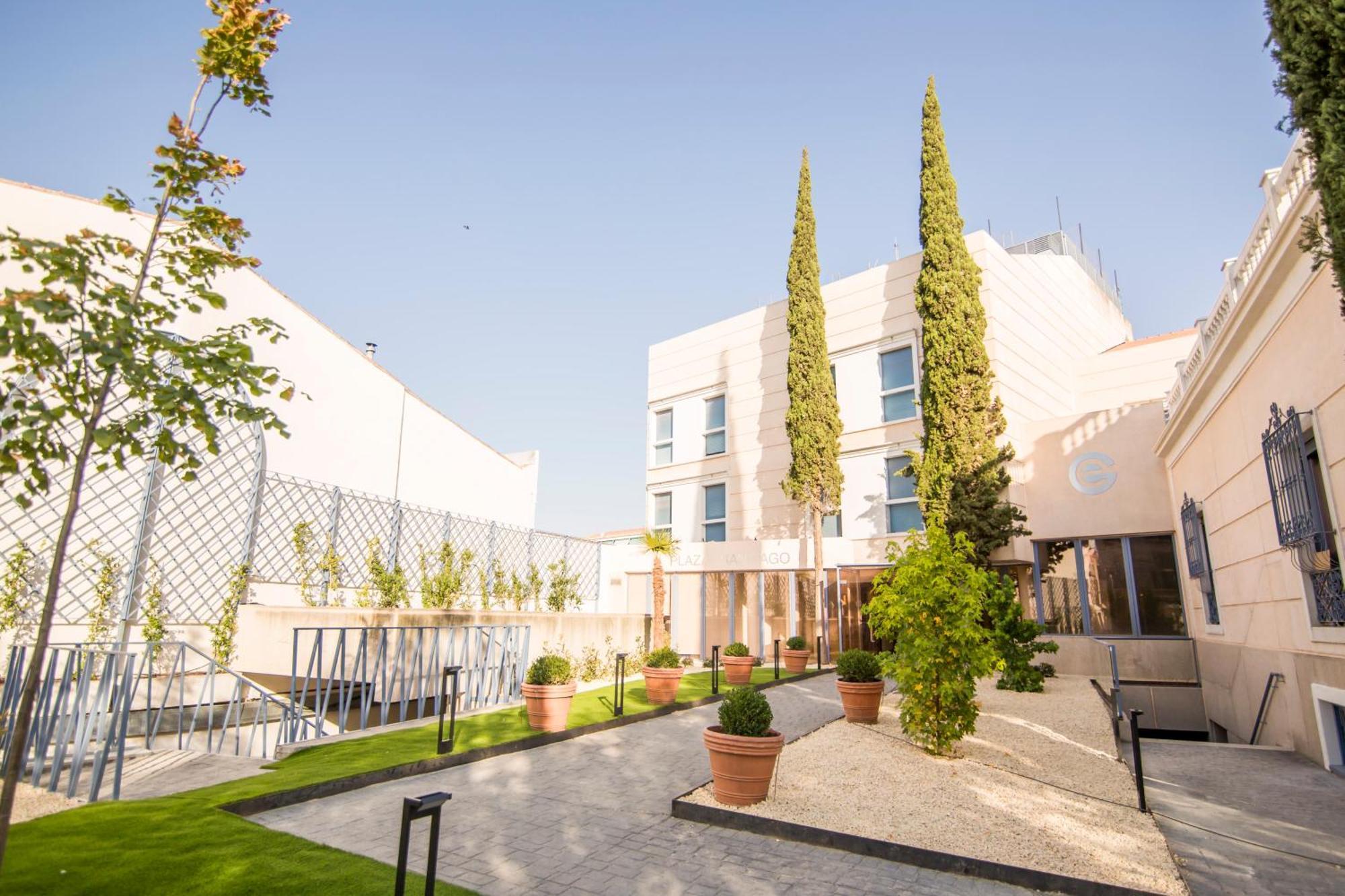 Apartamentos Plaza De Santiago - Estudios Turisticos - 1 Llave Пинто Екстериор снимка