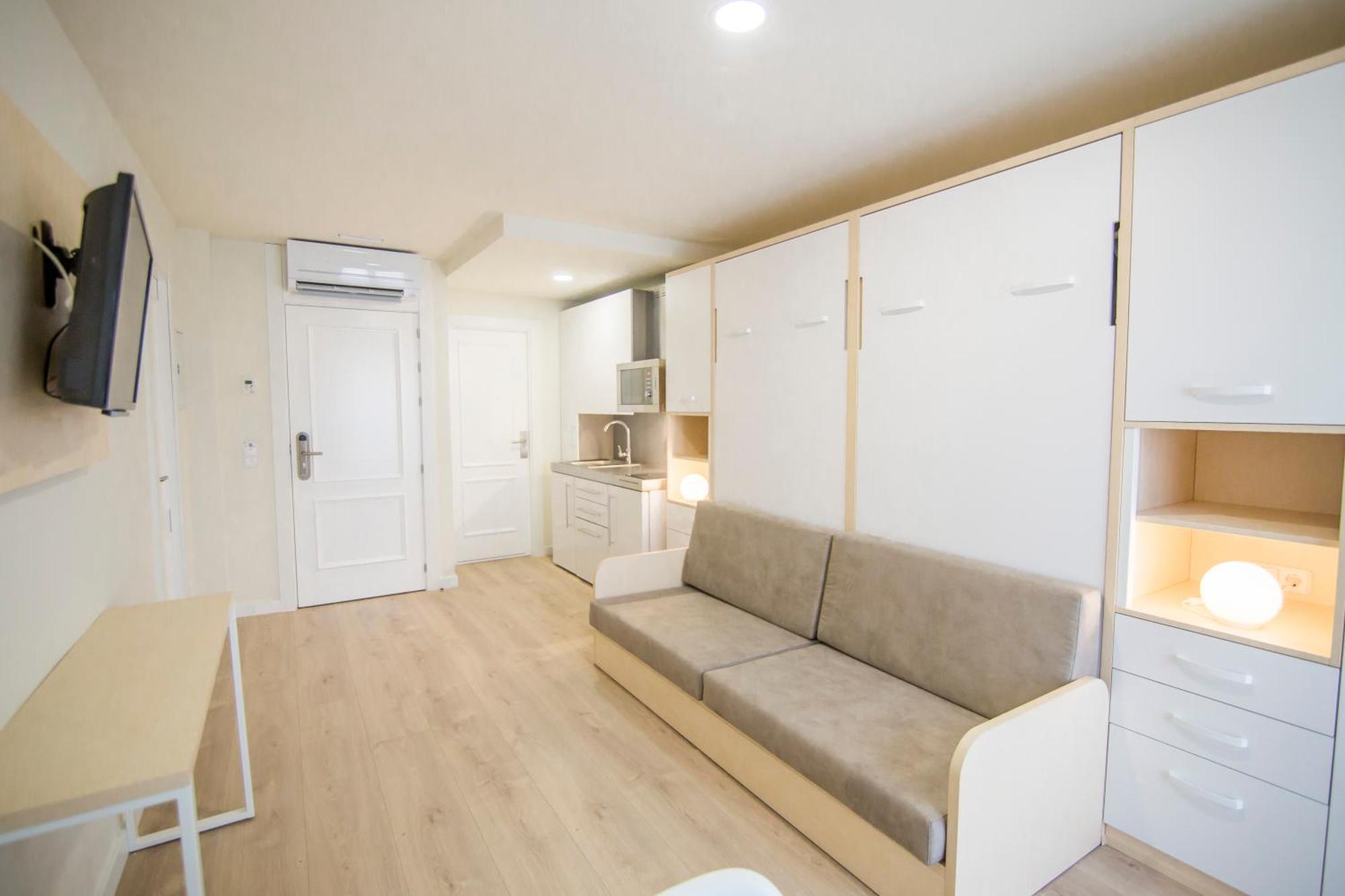 Apartamentos Plaza De Santiago - Estudios Turisticos - 1 Llave Пинто Екстериор снимка