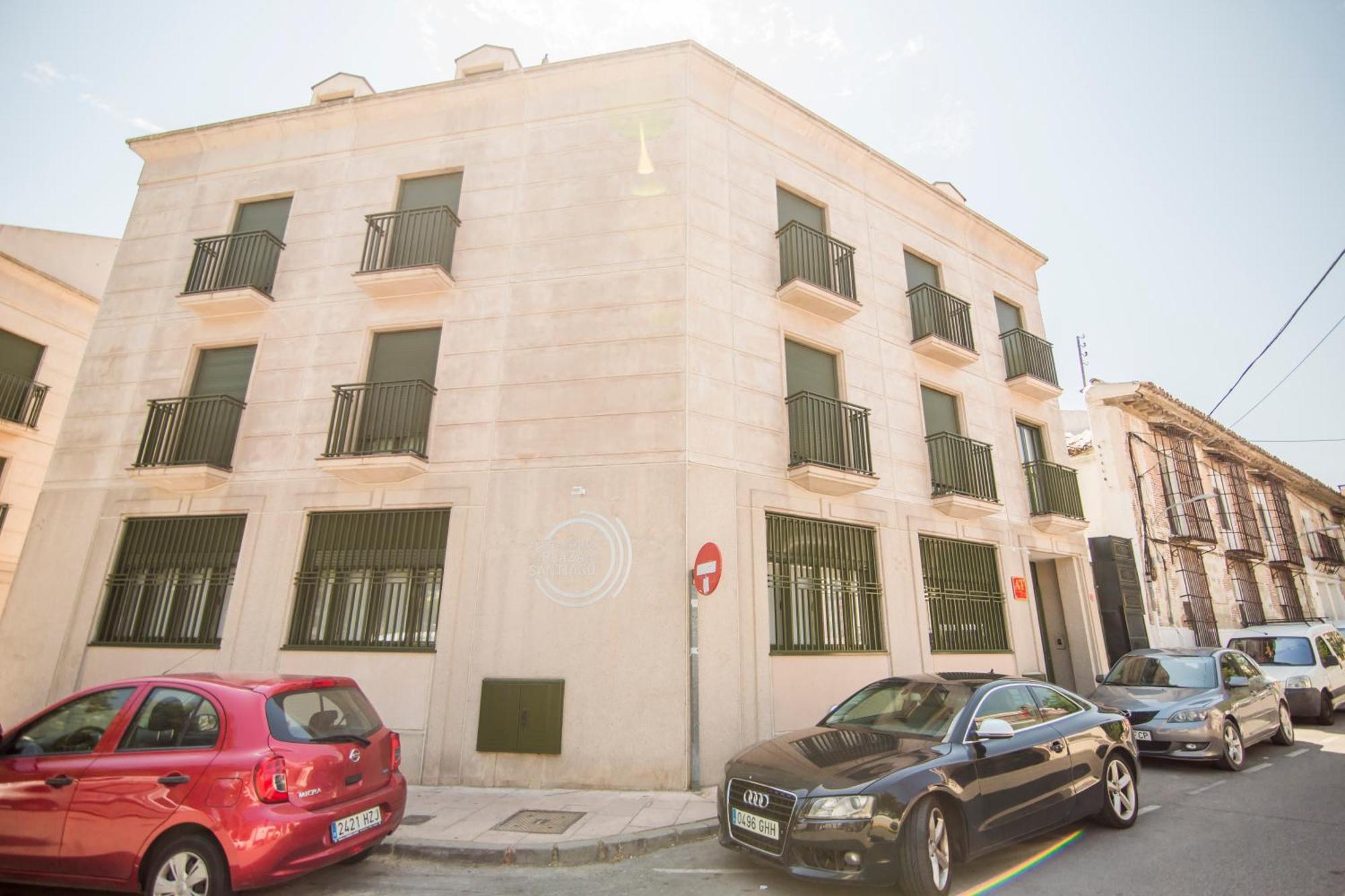 Apartamentos Plaza De Santiago - Estudios Turisticos - 1 Llave Пинто Екстериор снимка